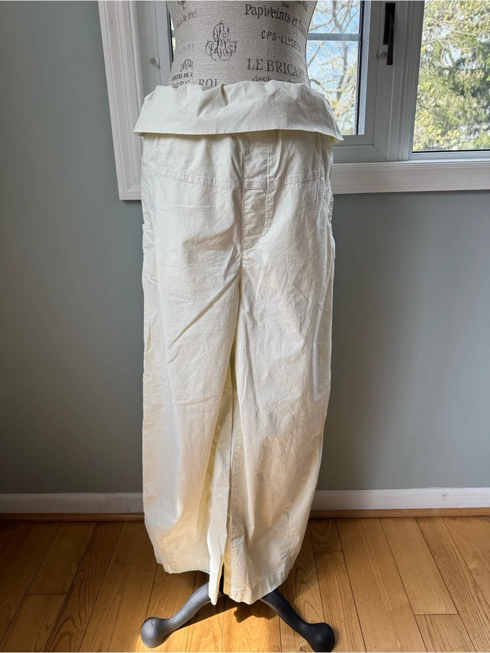 Anthropologie PILCRO bowed leg fold over belt barrel leg trouser EUC size s - Picture 3 of 10